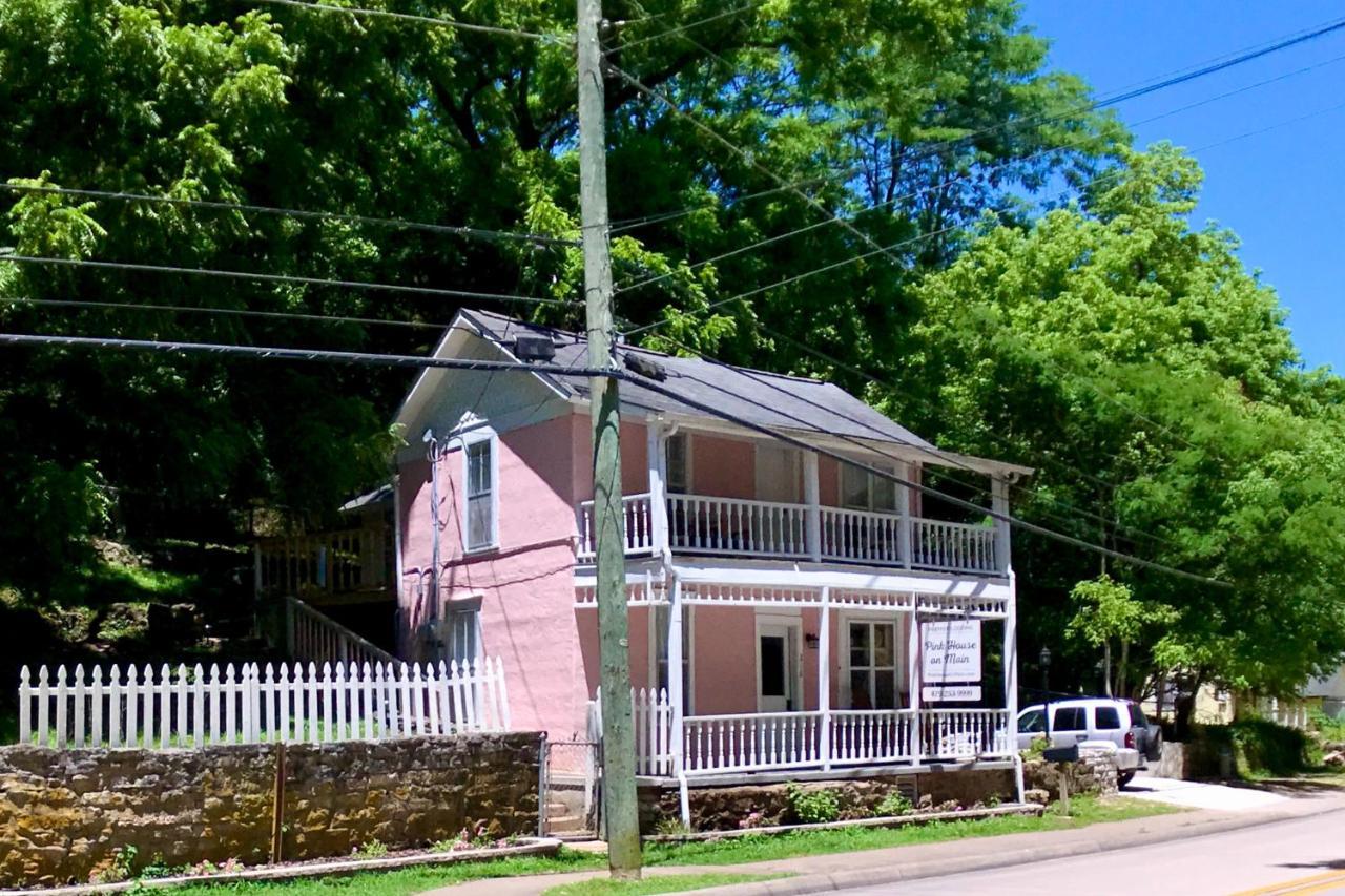 The Pink House On Main - Lower Eureka Springs Eksteriør billede